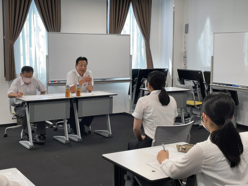 面接練習の様子