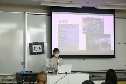 卒業生の話の様子