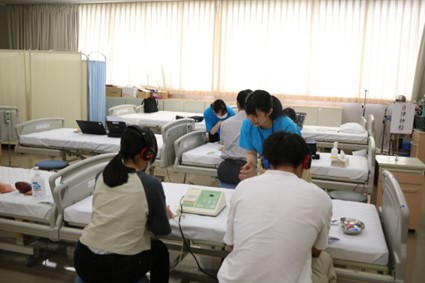 ミニ保健室体験の様子