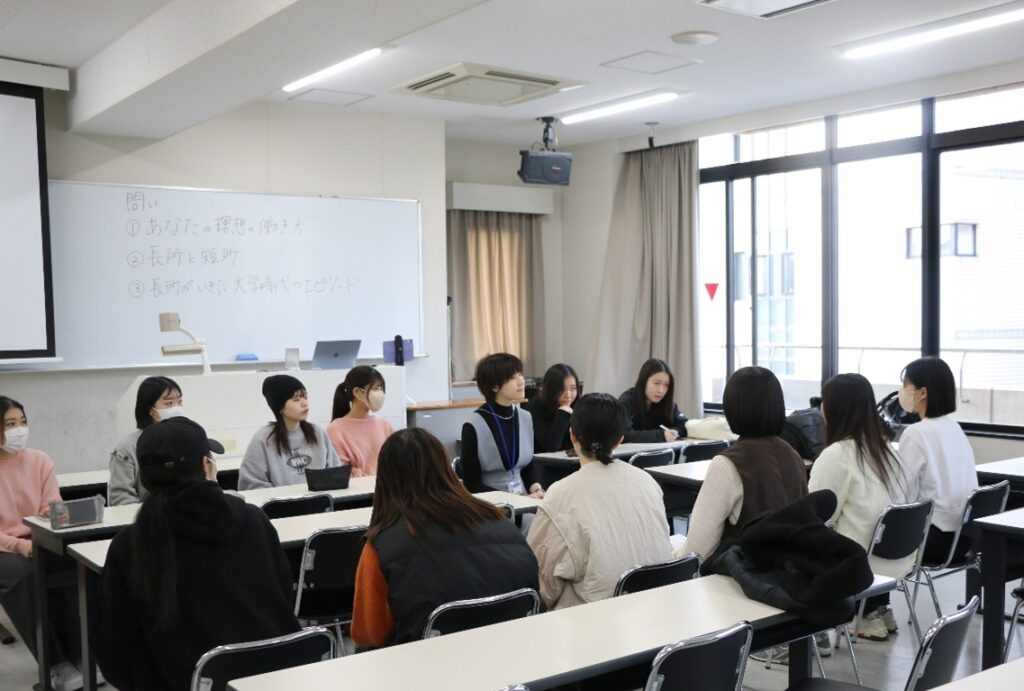 面接練習の様子