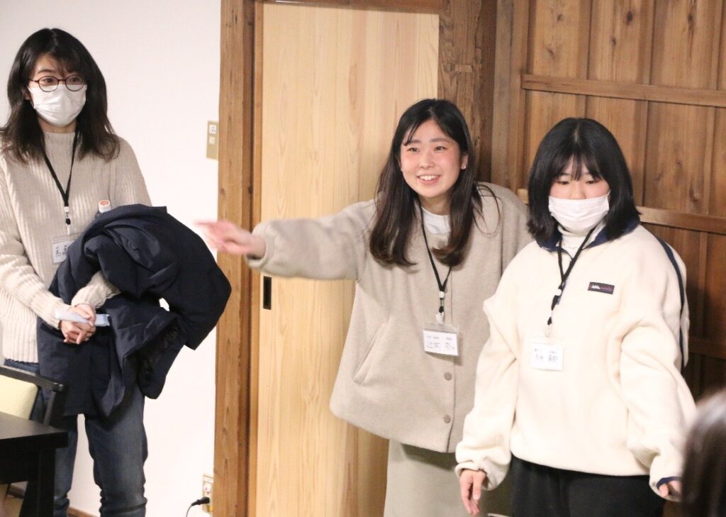 ＜去年の様子：健康科学科の先輩たちが企画したゲームもしました＞